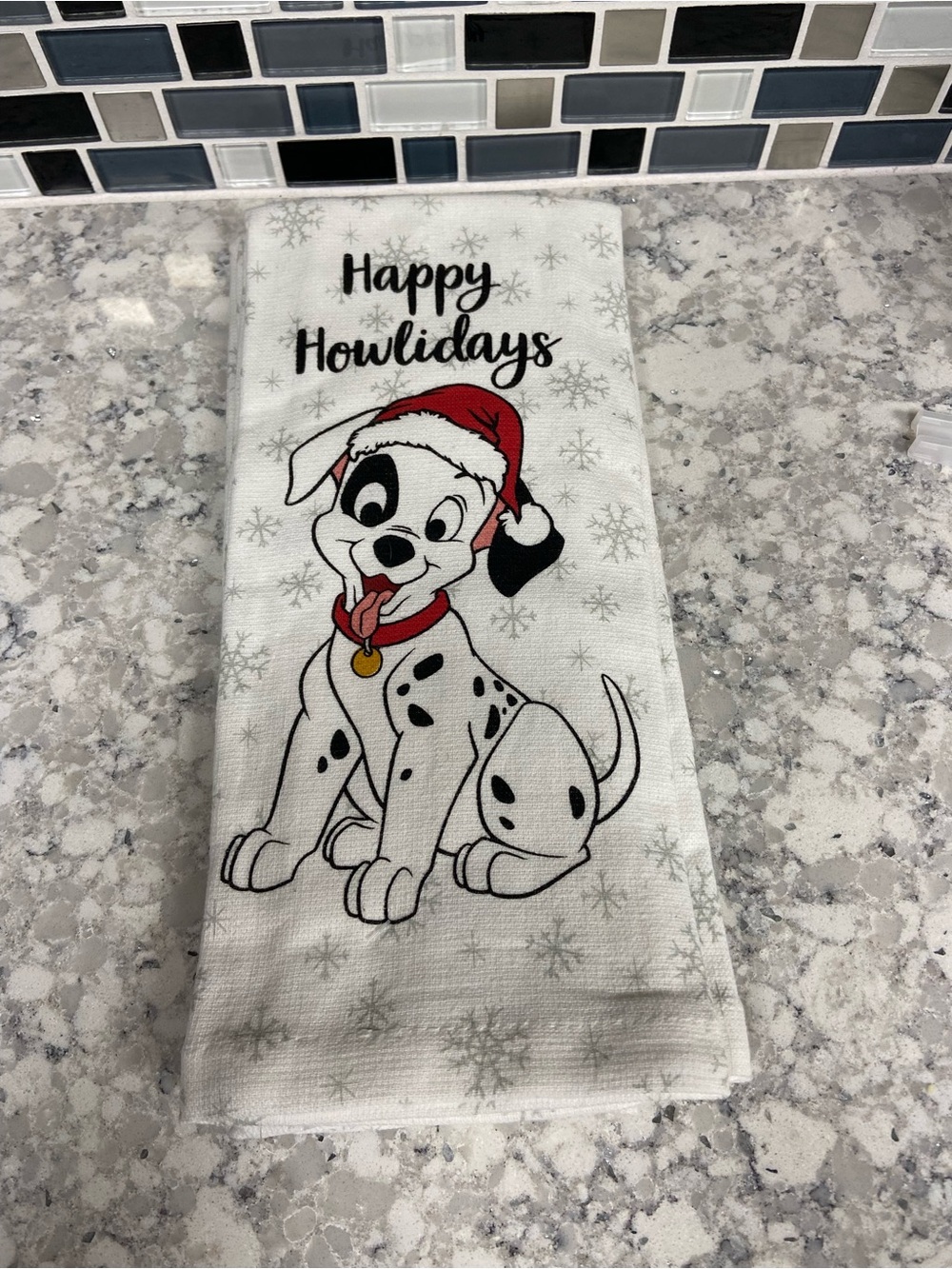 Disney White Dalmatian 'Happy Howlidays' Holiday Kitchen Towels (2 pack)